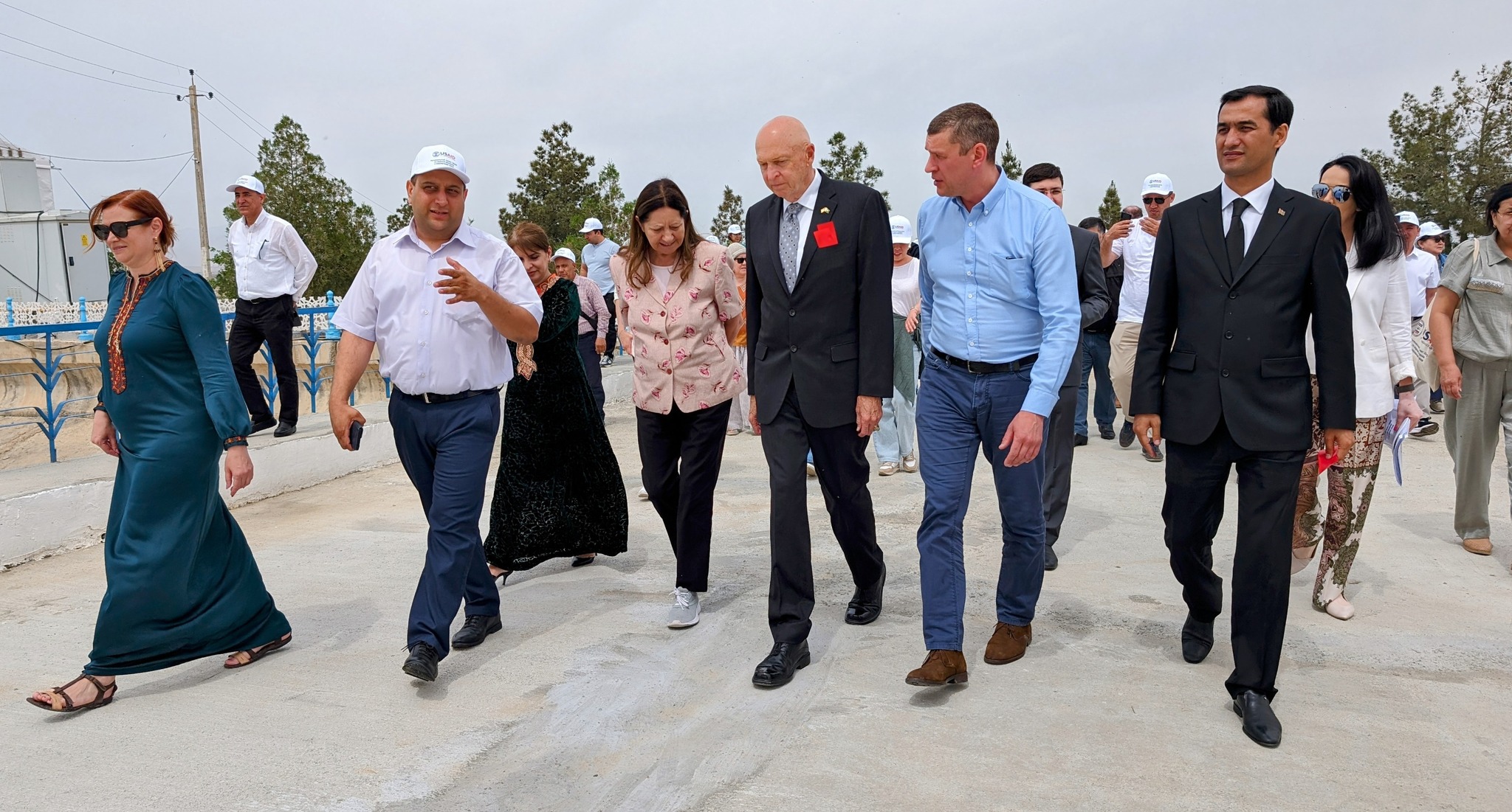 Grand opening ceremony for an automated water metering system along the Karakum River