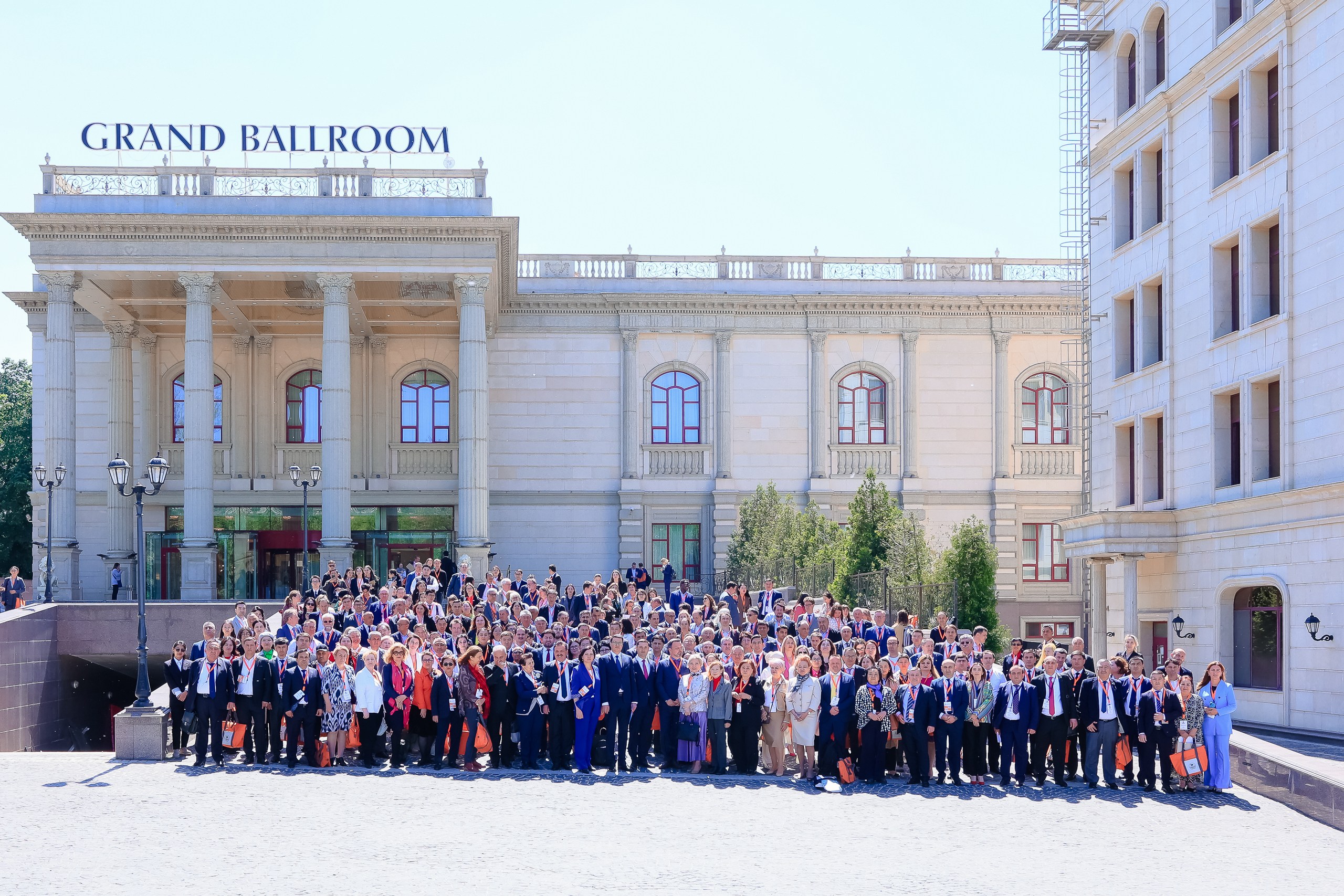 Более 1000 человек принимает участие в Центрально-Азиатской Конференции по вопросам изменения климата в Алматы