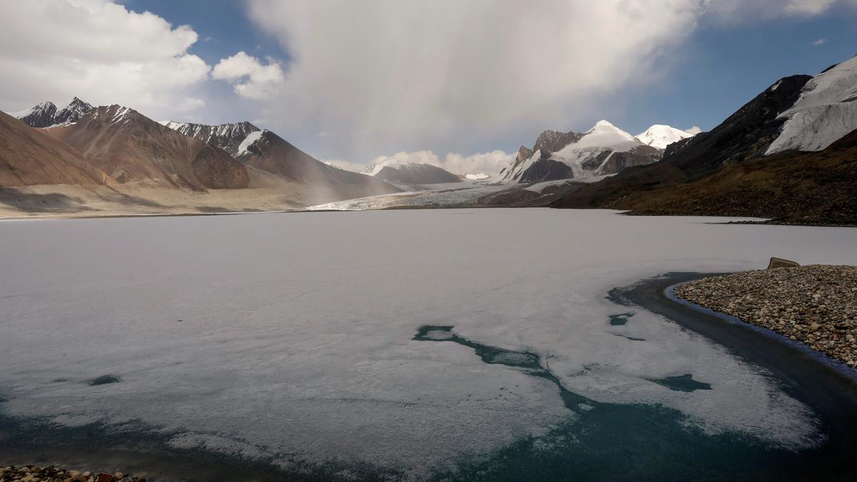 Melting glaciers pose major threat to Central Asia